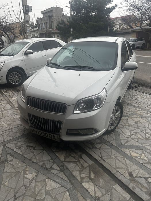 Neksa 3 avtomat sotiladi