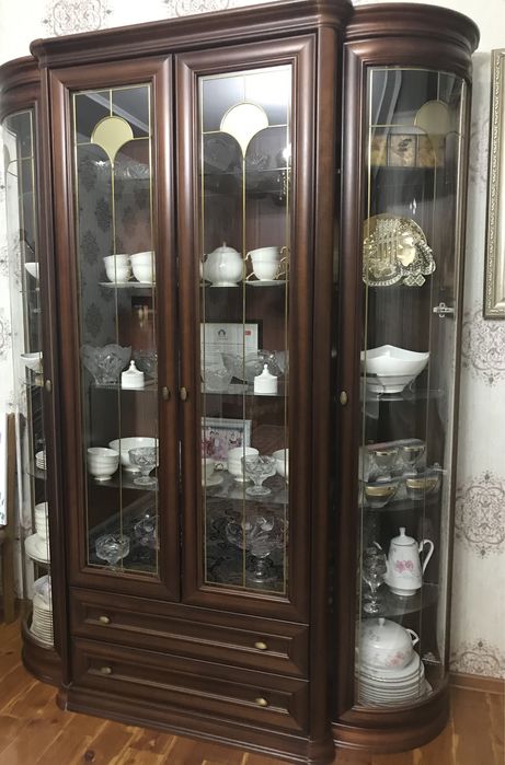 Мебельная горка для зала