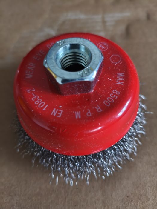 Perie de sârmă circulară .pentru șlefuit oțel, 80mm diametru