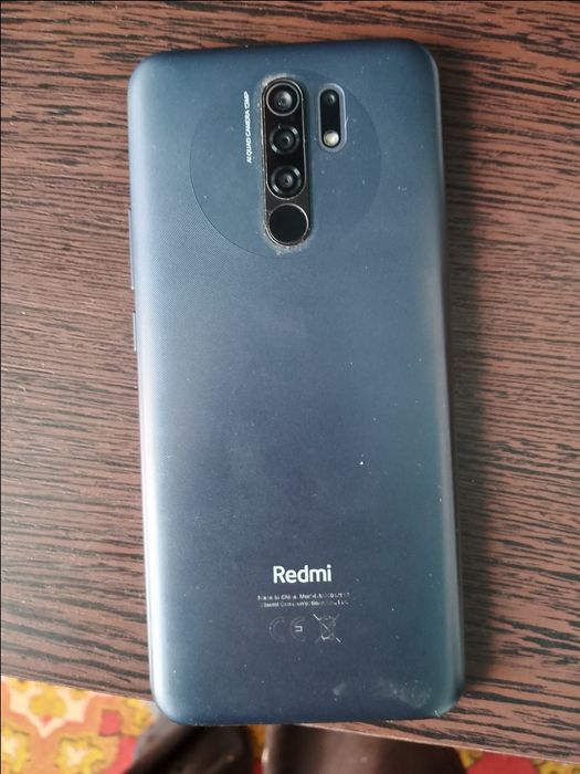 Продам смартфон Redmi 9