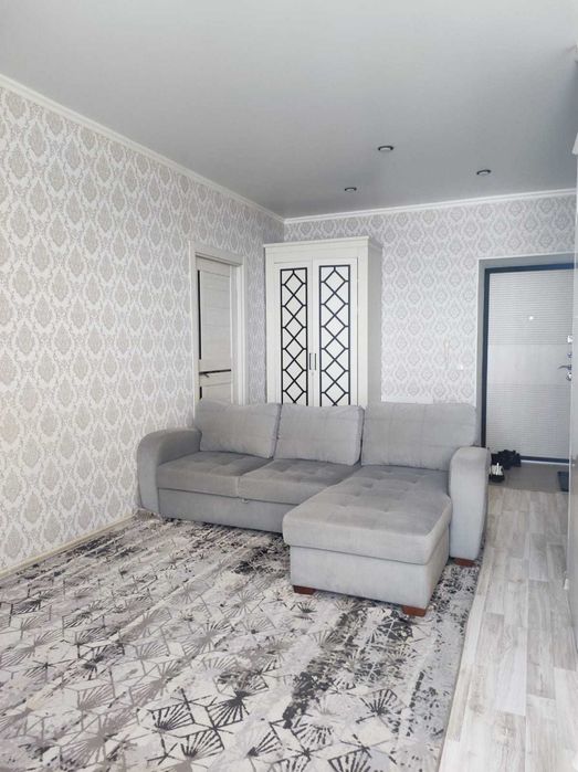 продам квартиру 8 мкр. евродвух