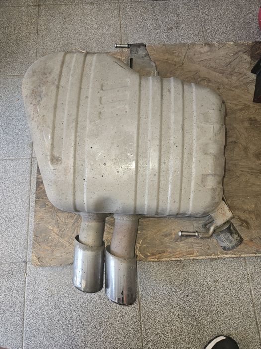 Задно гърне БМВ Ф10 530D