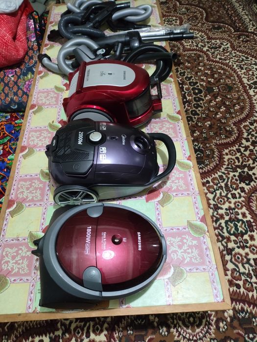 Samsung Palesoslari Sotiladi.3 Oy Kafolati bor.