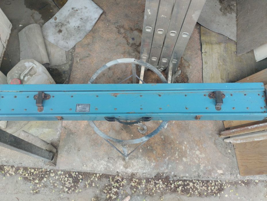 Вязальная машинка Нева 5