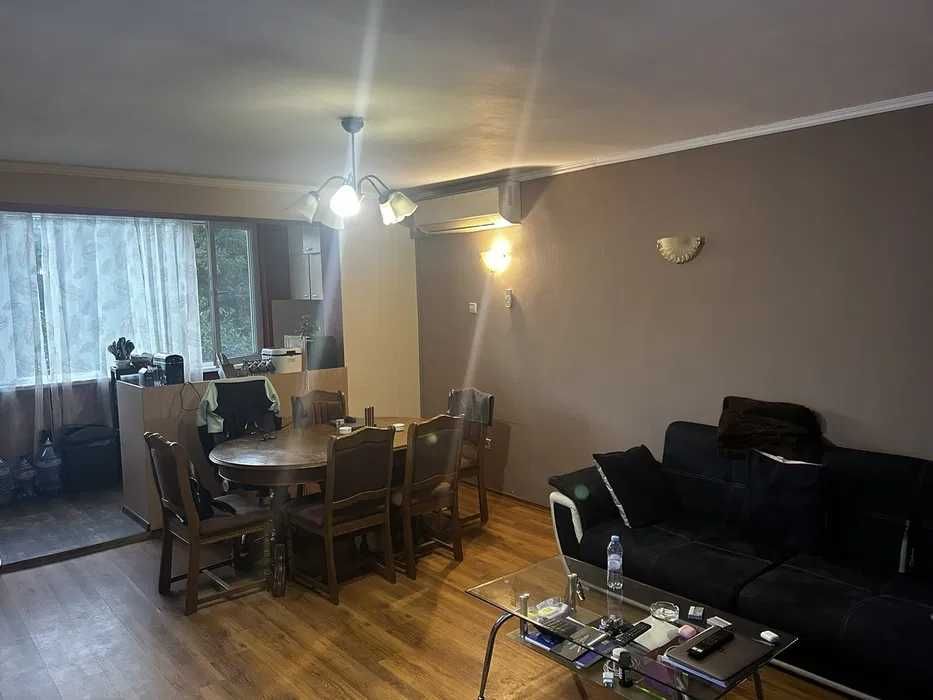 Дава се под наем Четиристаен апартамент в София, Горубляне - 120 кв.м за 700 € - Снимка #2