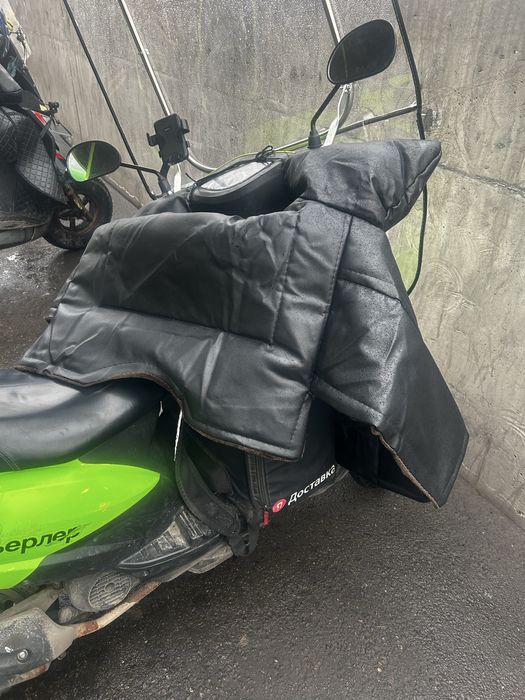 Крыша для мопеда и варежки с одеялом