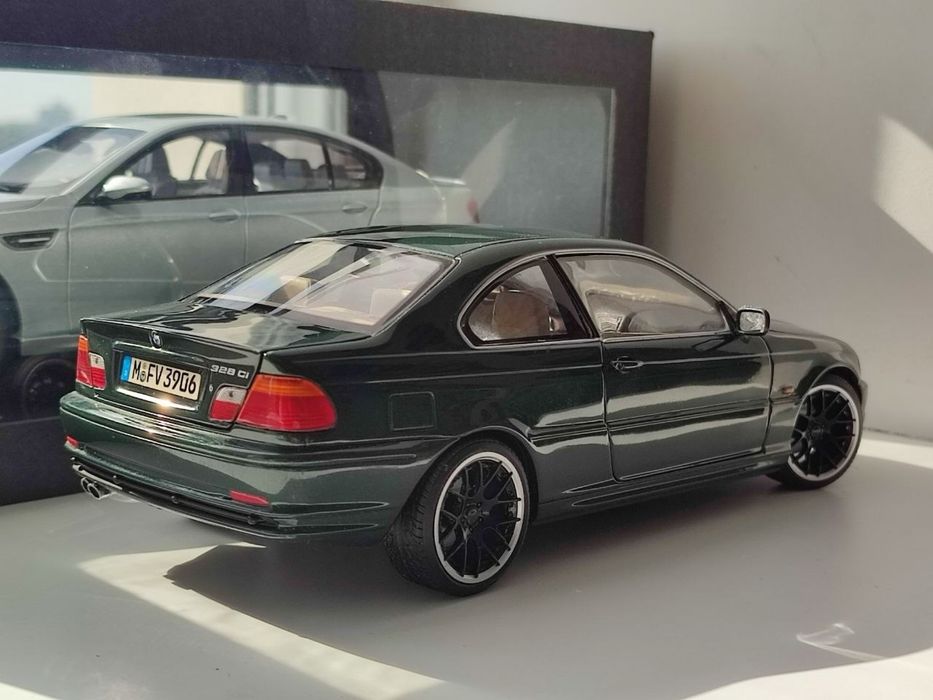 Колекционерска модел BMW E46 328i Kyosho 1/18
