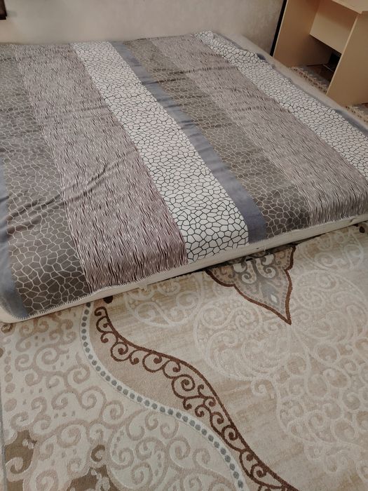 Отдам два матраса