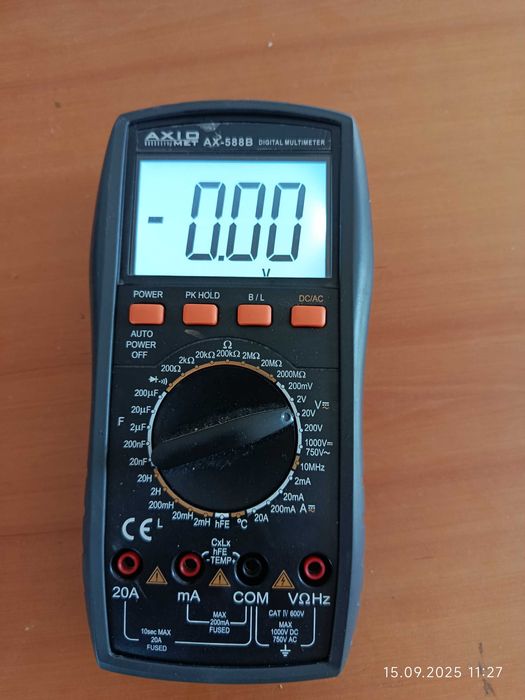 Multimetru AXIO AX-588B