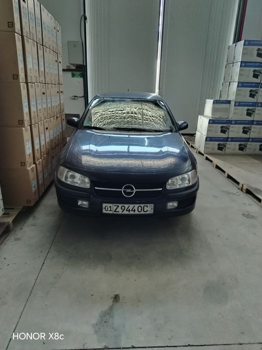 Продам Опель омега б 3литровый 99года автомат