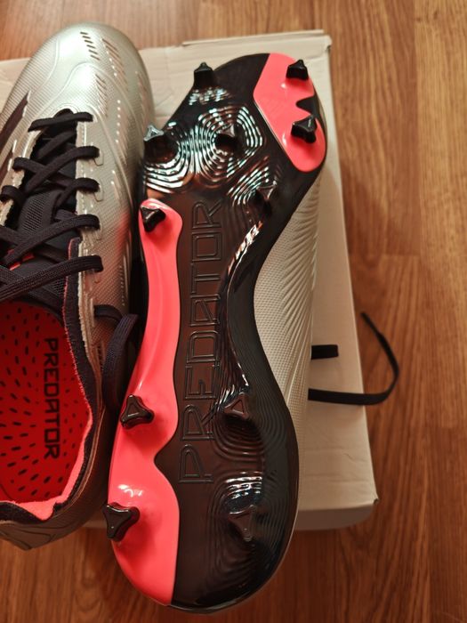 Бутонки adidas predator