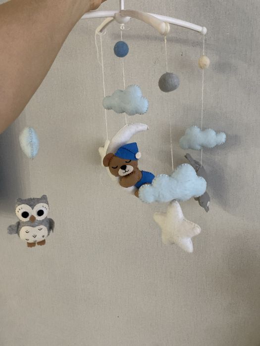 Мобиль для детской кроватки