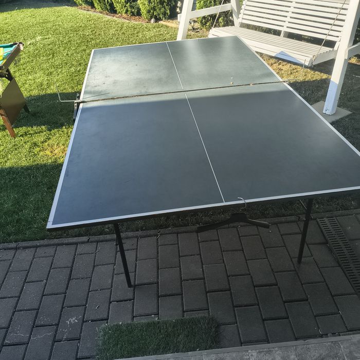 Vând masa pingpong