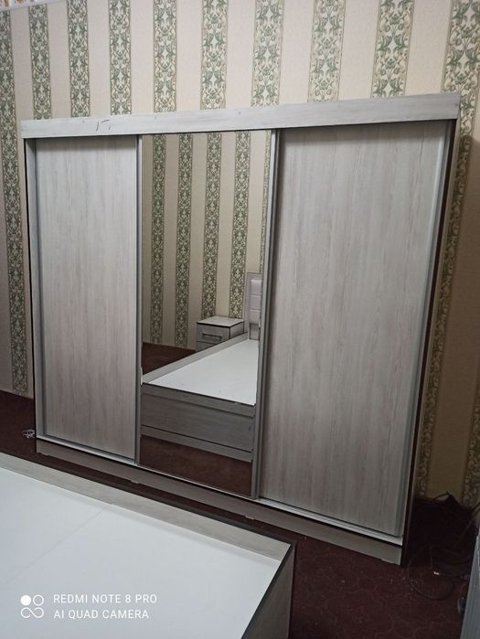 Spalni mebel sotiladi