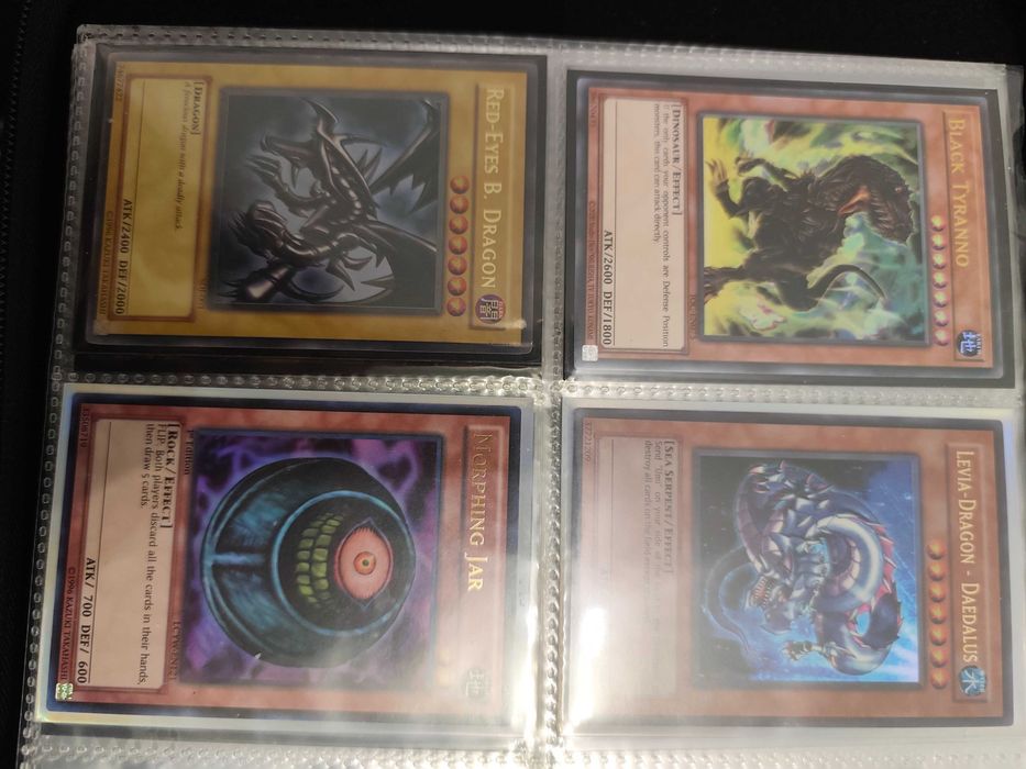 Продавам Yu-Gi-Oh карти