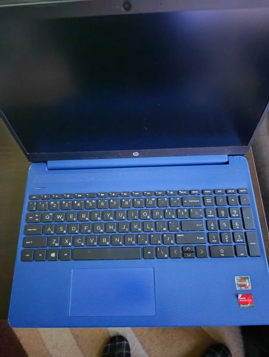 Лаптоп на части HP 15s