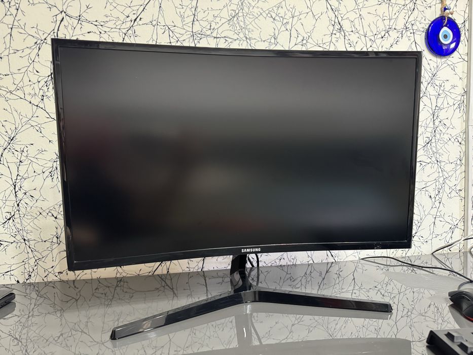 Monitor Gaming Samsung 27” Curbat – Full HD