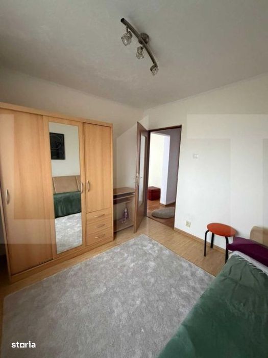 Apartament cu 3 camere, geam la baie, Vlaicu