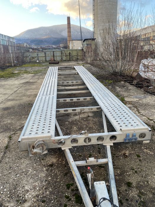 Inchiriere platforme