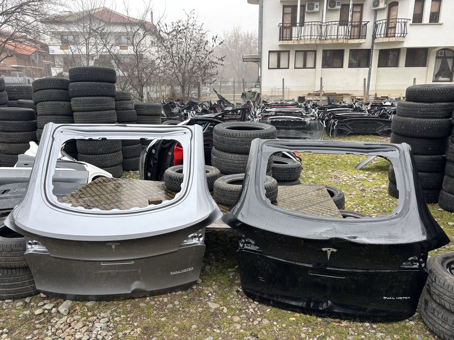 Капак/Багажник/Задна врата Тесла/Tesla Y