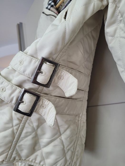 Geaca Burberry crem