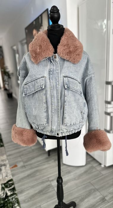 Jachetă din denim cu blăniță roz