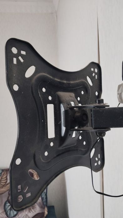 кронштейн для телевизора