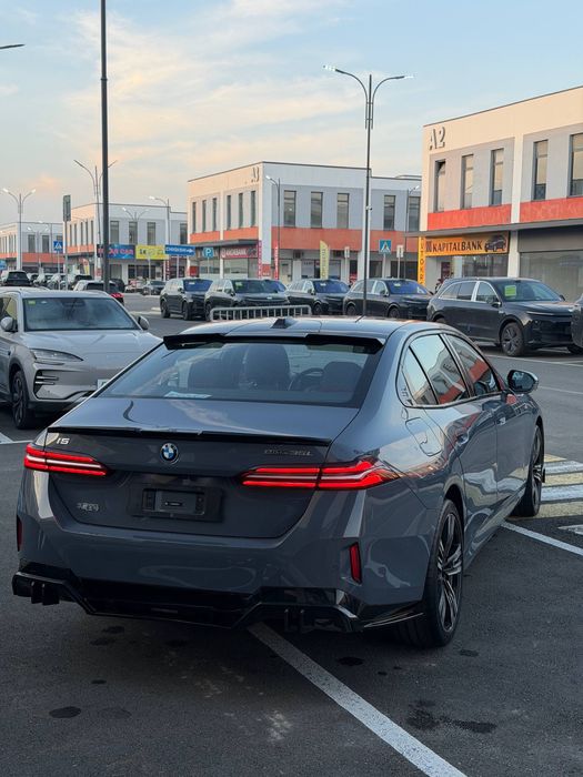 BMW i5 35L 2024 yil M -Sport
