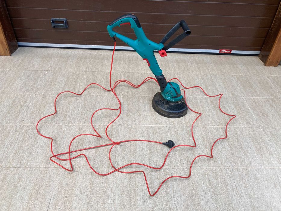 Trimmer Bosch + cablu de 10m