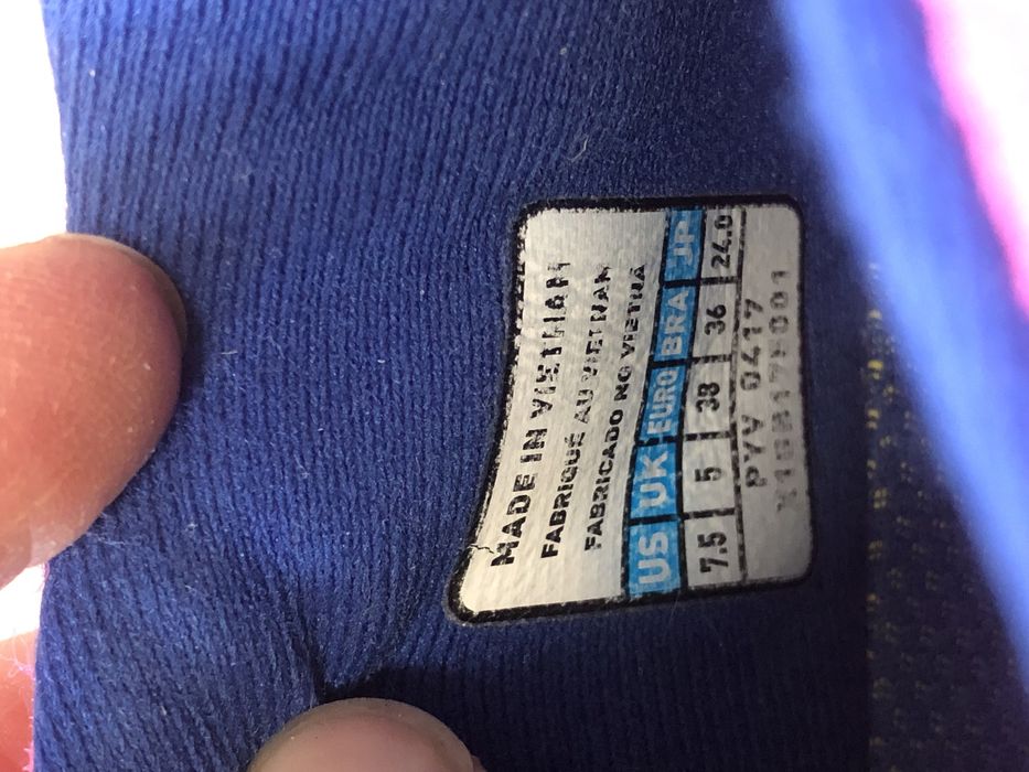 Дамски розови/ цикламени маратонки Mizuno 38 номер