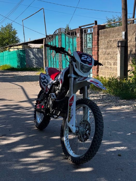 Продам эндуро  250 куб