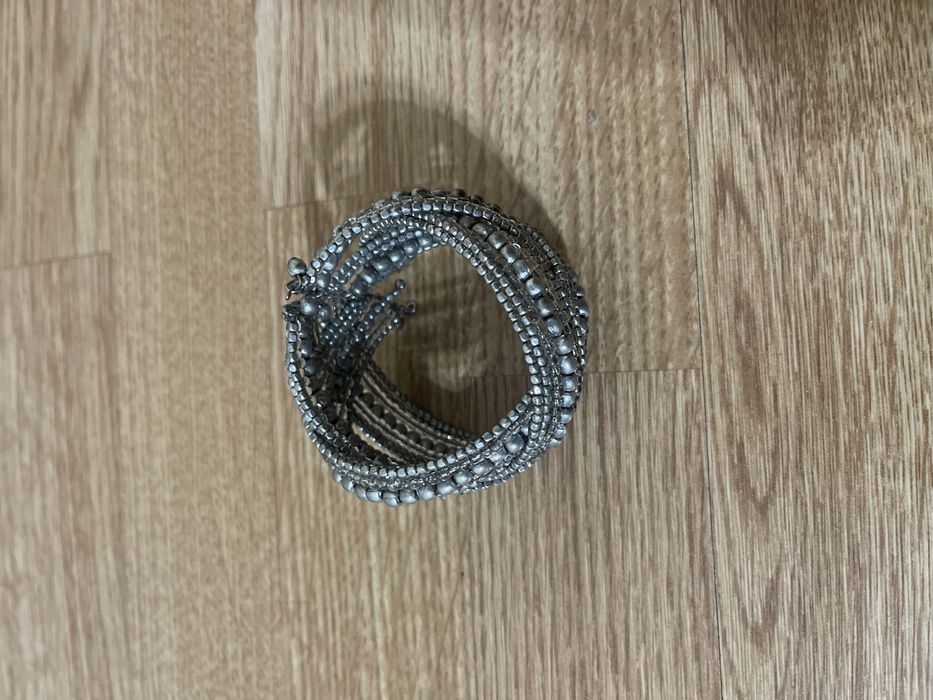 Браслет в серебряном цвете