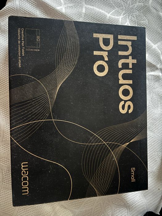 Vand tableta grafica Intuos Pro
