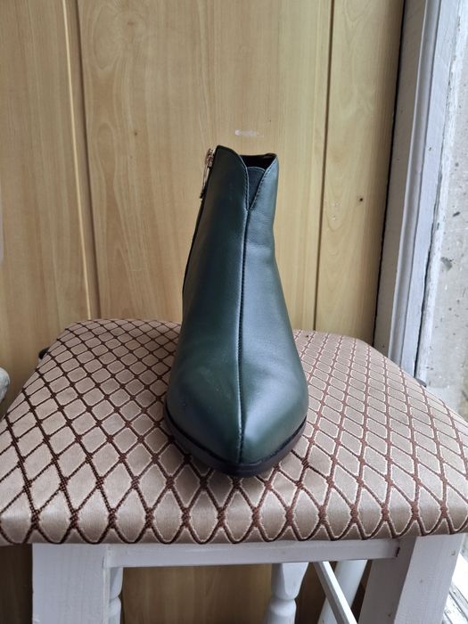 Продам кожаные полусапожки