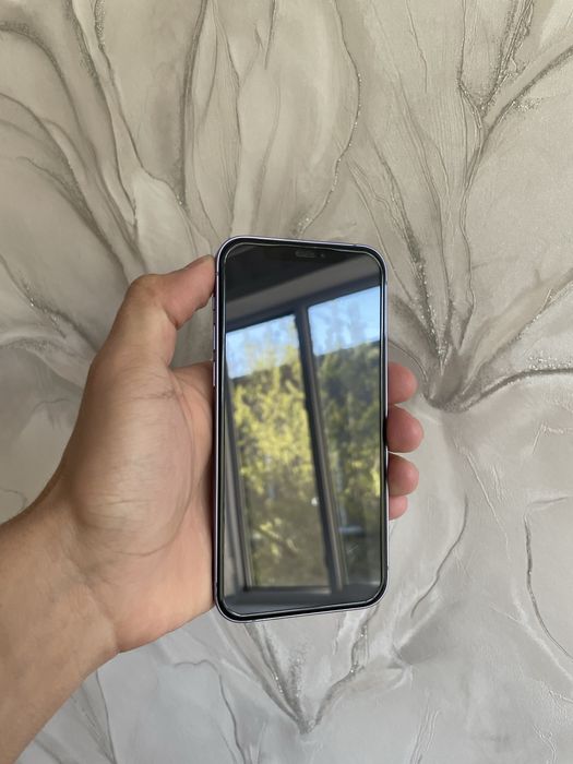 Продам iPhone 12 64gb в идеальном состоянии