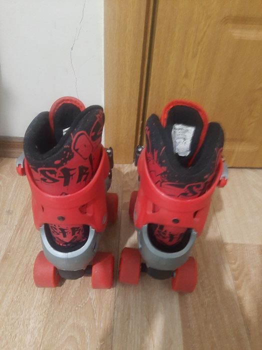 Ролкови кънки SFR