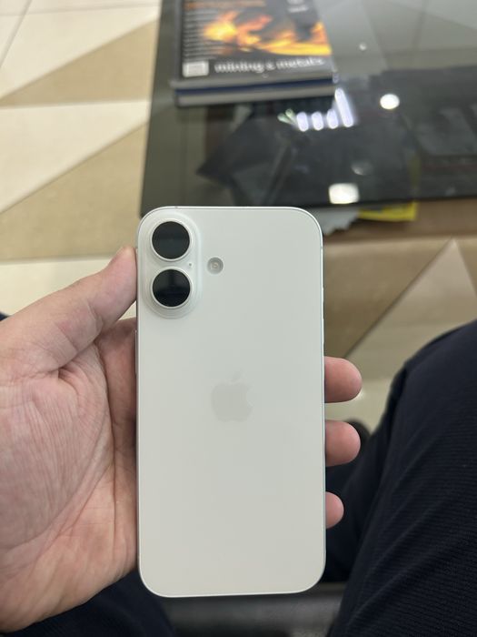 Iphone 16. 128гб емкость 91%