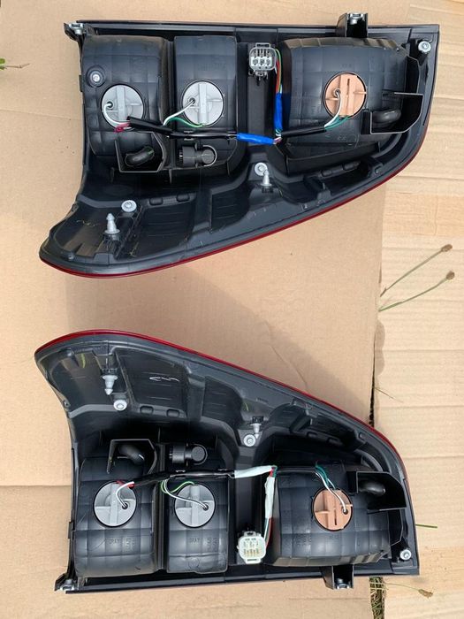 Toyota Hilux нови оригинални заден капак, броня и стопове