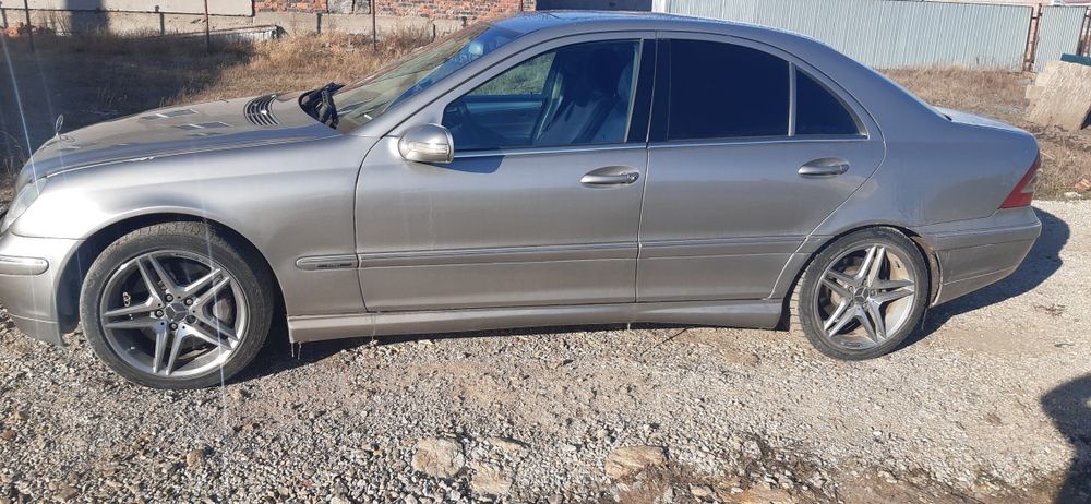 Продаю Мерс с 230