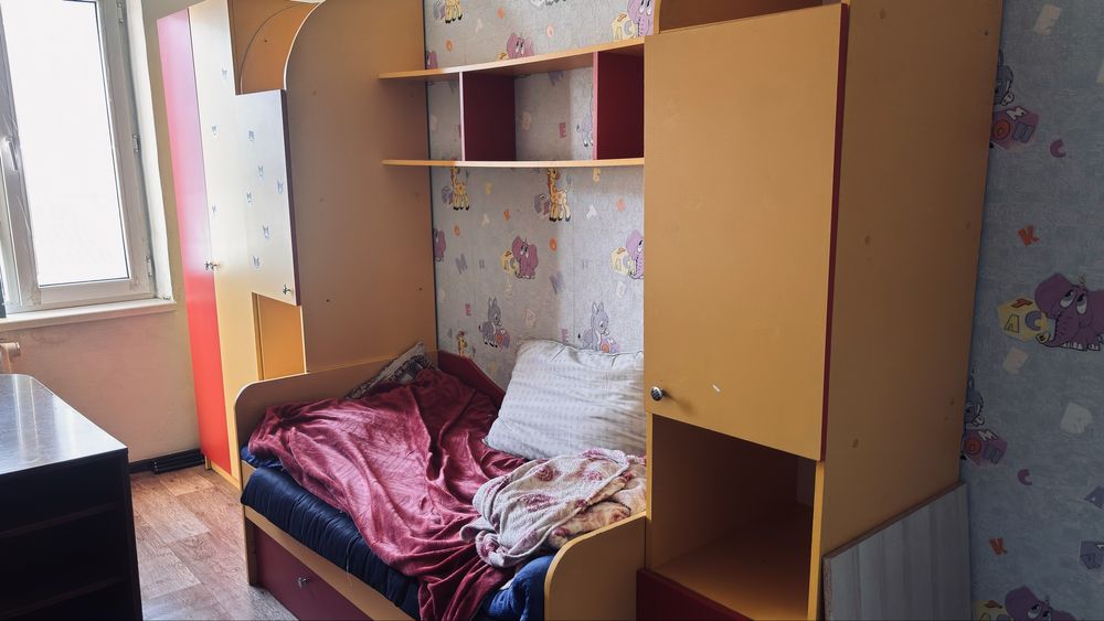 Мебель спальня и детская даром