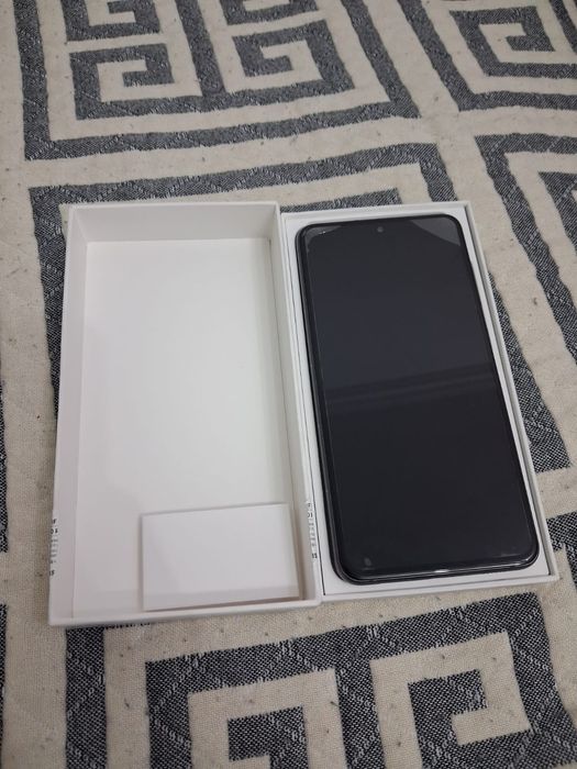 Samsung s21 fe .