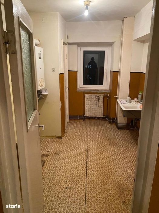 Apartament cu 2 camere decomandate,etaj intermediar,cartier Zorilor