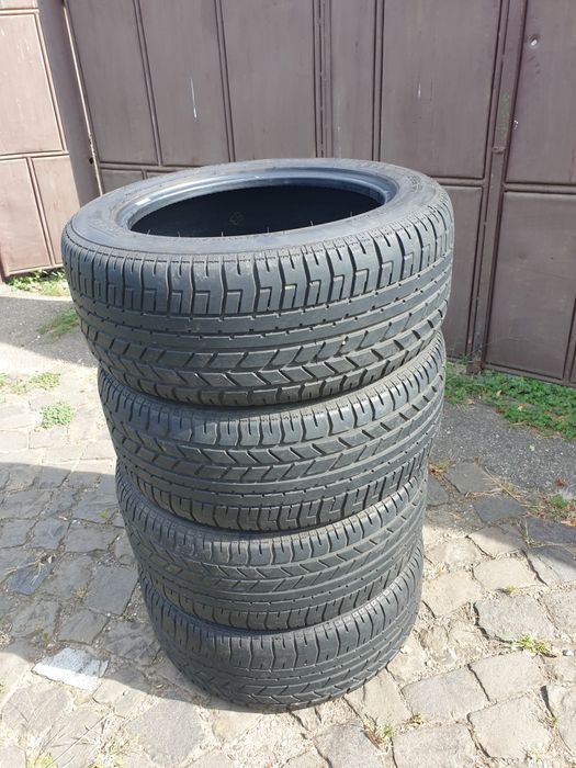 Vând cauciucuri vară Pirelli