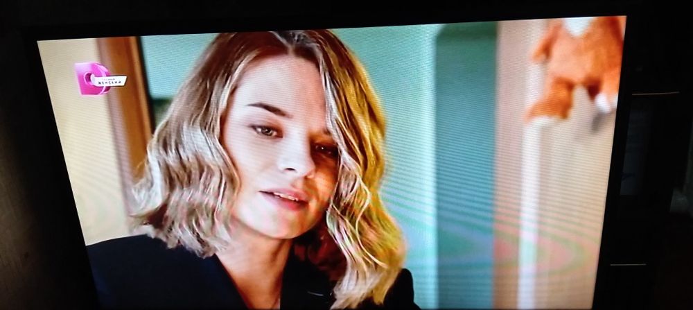 Продаётся телевизор ARTEL 32 СМАРТ.