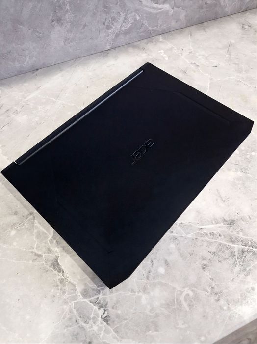 Продам игровой ноутбук