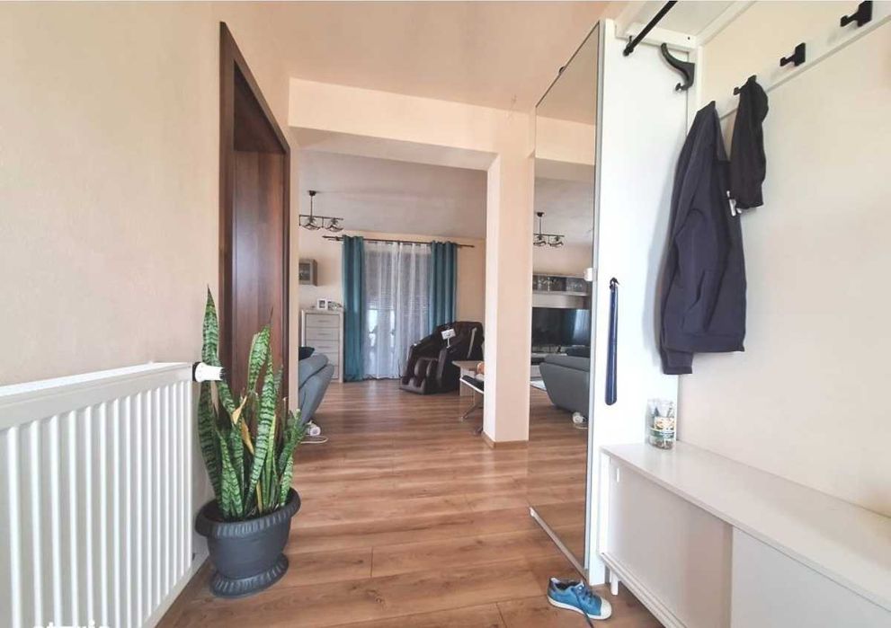 Vand / schimb casa Giarmata Vii