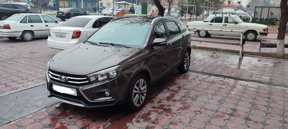 Lada Vesta SW Cross 1.8