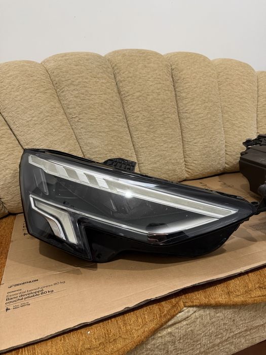 Faruri, Far stanga / Far dreapta Audi A3 8Y 2020-2025