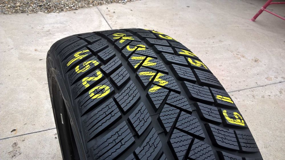 O anvelopa iarna de 235 45 19 vredestein wintrac pro 9 mm dot 4520