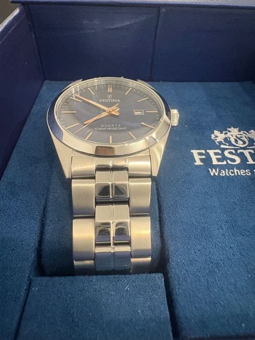 Ceas Festina nou
